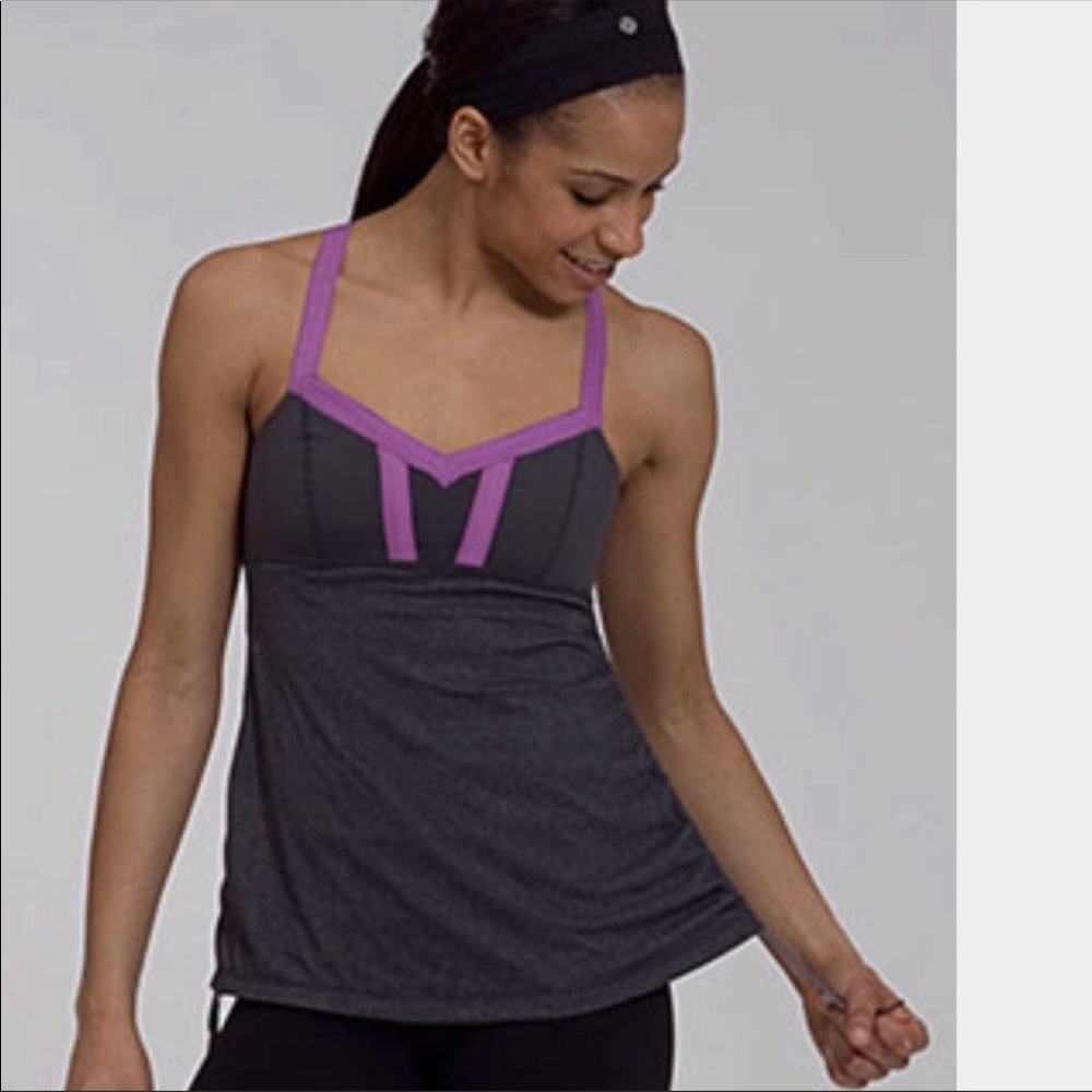 New without tag Lululemon hoy class tank size 4